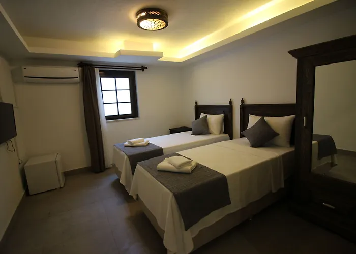 Hotel Defne Bag Evi 2*